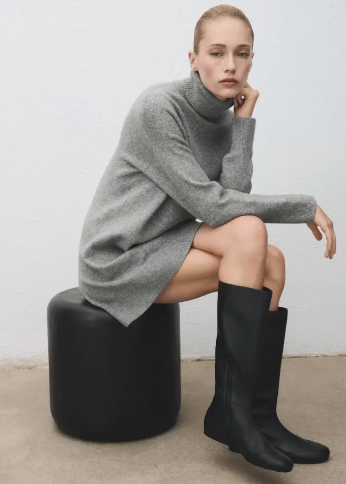 Abito a collo alto in maglia