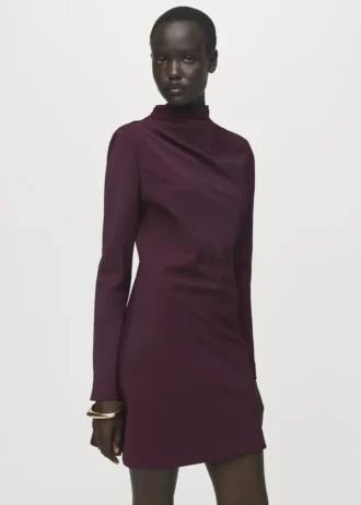 Abito a maniche lunghe con collo drappeggiato