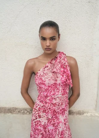 Abito asimmetrico con stampa animalier