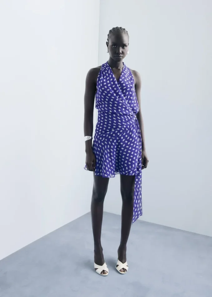 Abito avvolgente a pois Abito avvolgente a pois