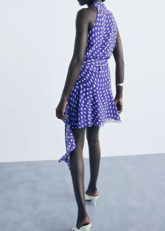 Abito avvolgente a pois Abito avvolgente a pois