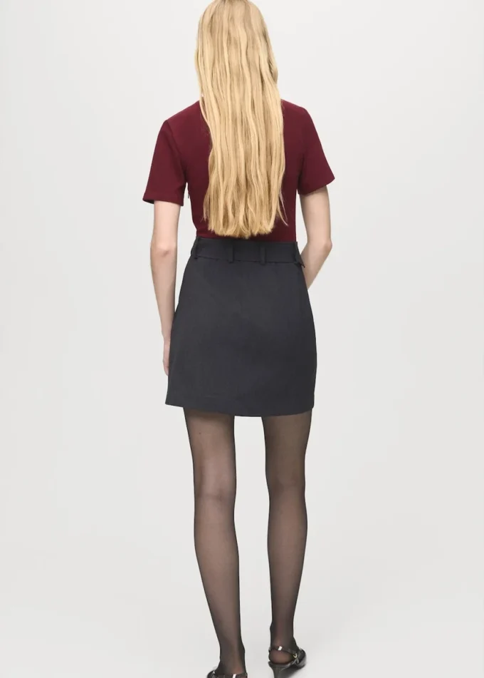 Abito con cintura a contrasto Abito con cintura a contrasto