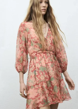 Abito con maniche a sbuffo floreali