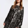 Abito con paillettes Abito con paillettes