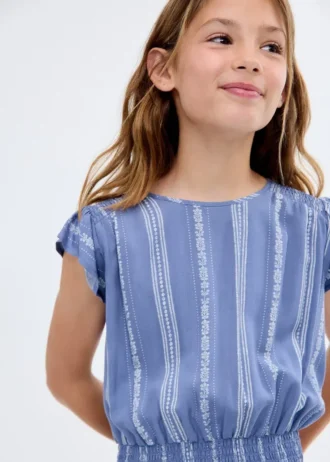 Abito con ricami floreali