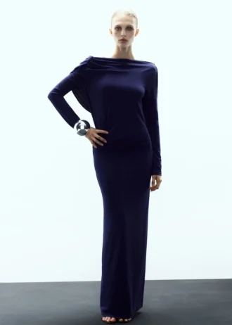 Abito con schiena scoperta in maglia fine