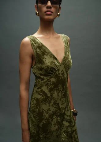 Abito con scollo a V jacquard