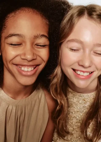 Abito corto con paillettes