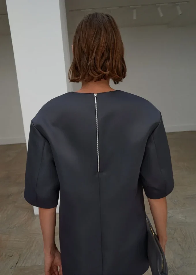 Abito corto in raso Abito corto in raso