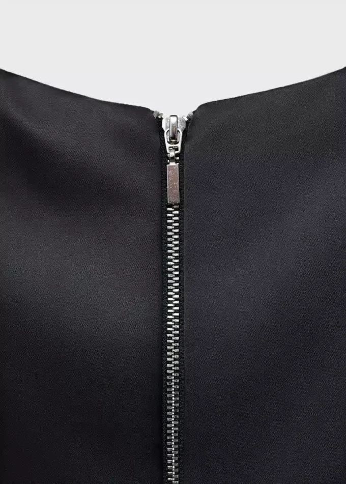 Abito corto in raso Abito corto in raso