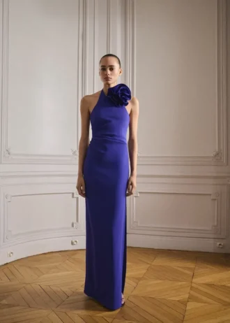 Abito drappeggiato con scollo all’americana e motivo floreale