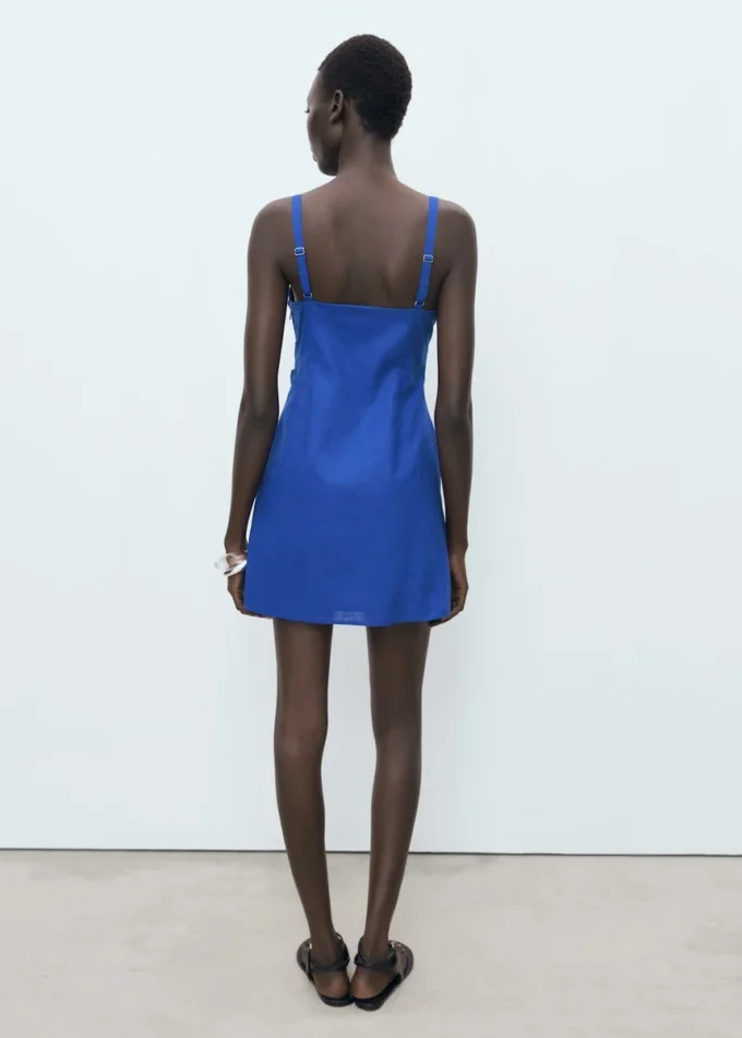 Abito drappeggiato in lino Abito drappeggiato in lino