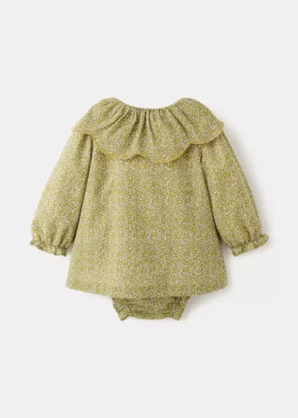 Abito e tutina con volant