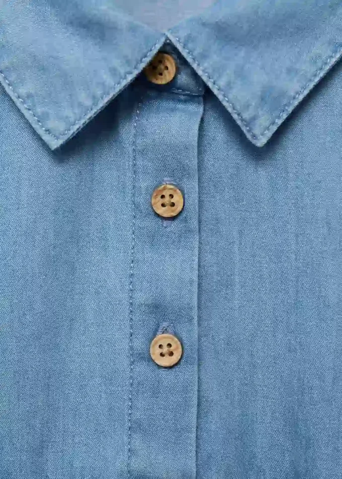 Abito in denim con volant