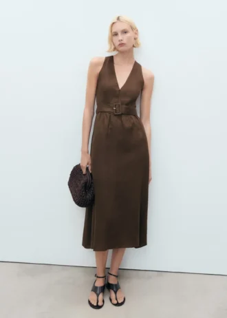 Abito in lino con cintura