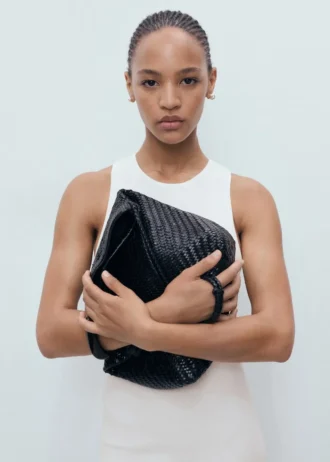 Abito in maglia con scollo all’americana