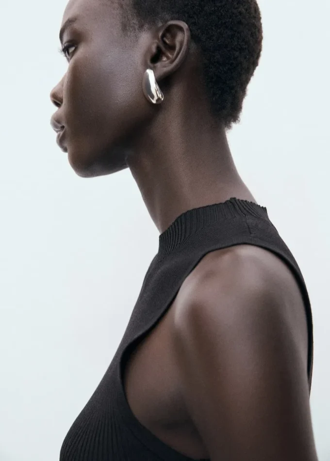 Abito maglione aderente Abito maglione aderente