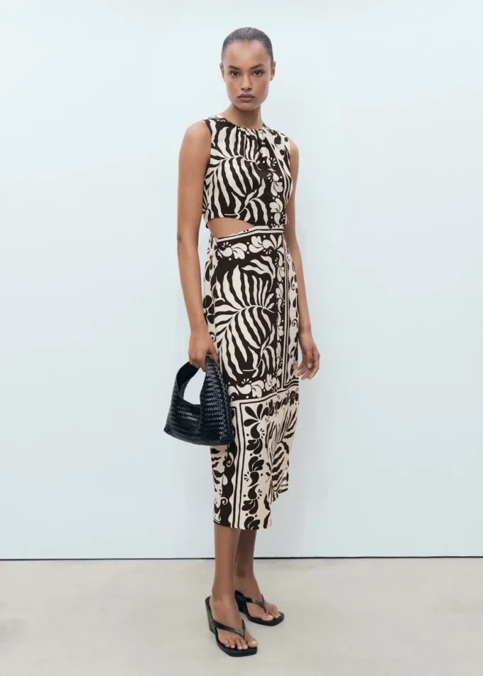 Abito midi con cut-out Abito midi con cut-out