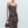 Abito midi con ruches e stampa leopardata Abito midi con ruches e stampa leopardata