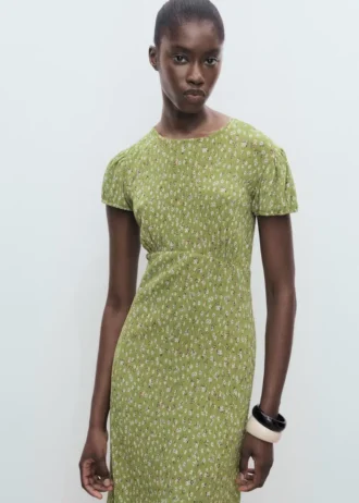 Abito stampato con apertura laterale