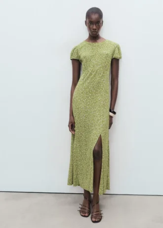 Abito stampato con apertura laterale