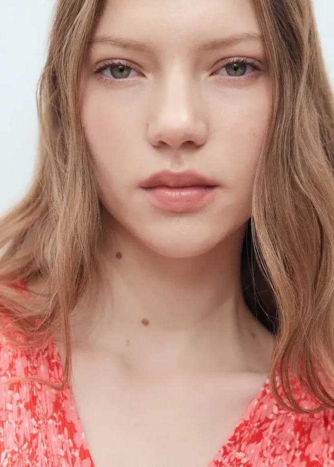 Abito stampato con scollo a V Abito stampato con scollo a V