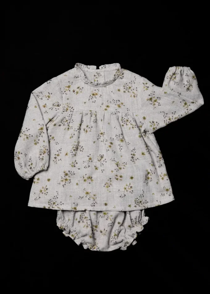 Abito stampato e copripannolino Abito stampato e copripannolino