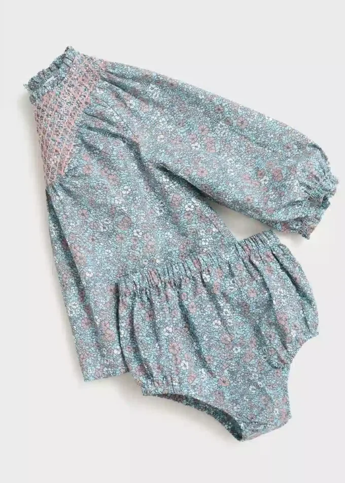 Abito stampato e copripannolino Abito stampato e copripannolino