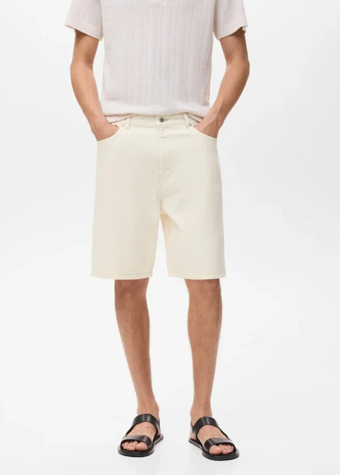 Bermuda in denim dalla vestibilità comoda Bermuda in denim dalla vestibilità comoda