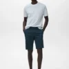 Bermuda slim fit in cotone chino Bermuda slim fit in cotone chino