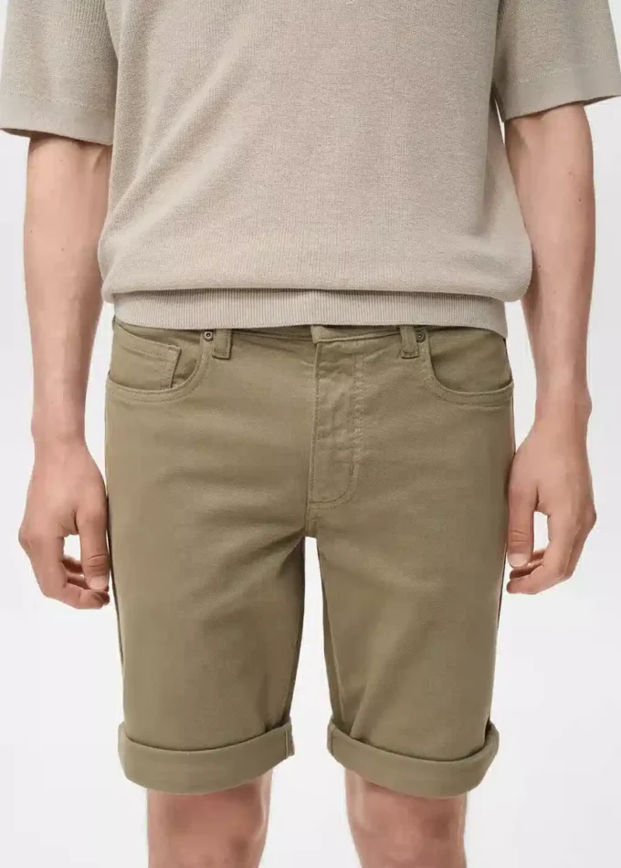 Bermuda slim fit in denim Bermuda slim fit in denim