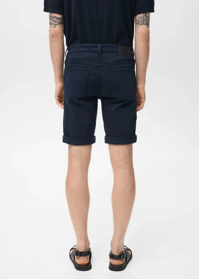 Bermuda slim fit in denim Bermuda slim fit in denim