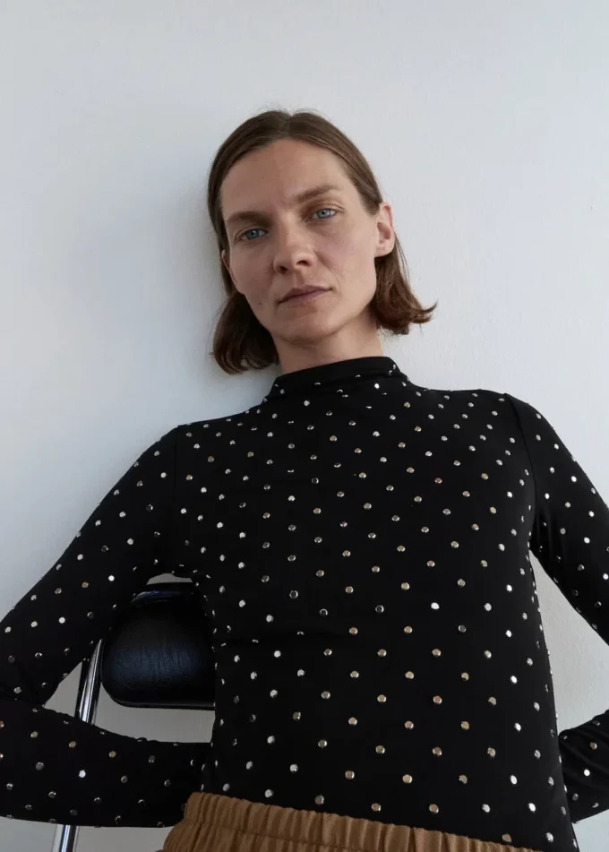 Body a maniche lunghe con cristalli