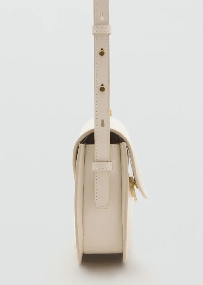 Borsa a tracolla con patta Borsa a tracolla con patta