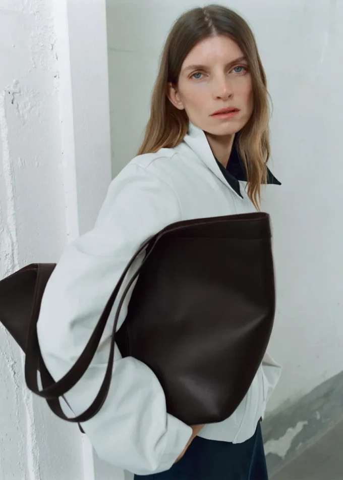 Borsa a tracolla grande in pelle Borsa a tracolla grande in pelle