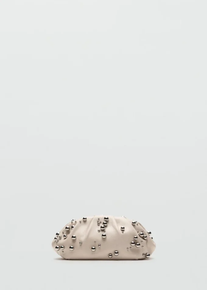 Borsa in pelle con dettagli a palline Borsa in pelle con dettagli a palline