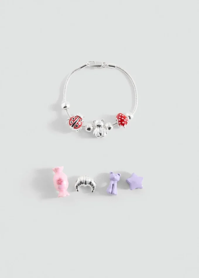 Bracciale con ciondoli misti Bracciale con ciondoli misti