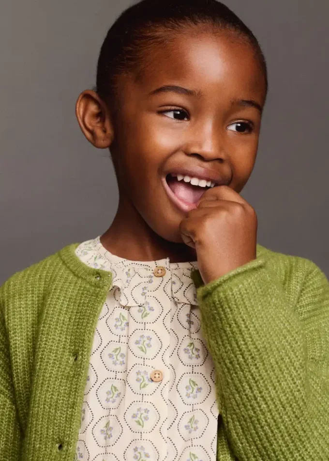 Camicetta con colletto Peter Pan Camicetta con colletto Peter Pan