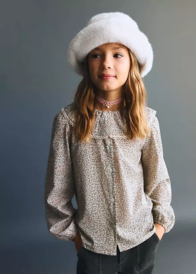 Camicetta in cotone a fiori Camicetta in cotone a fiori