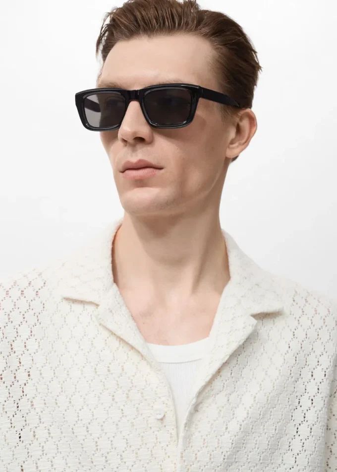 Camicetta in cotone con dettagli in pizzo Camicetta in cotone con dettagli in pizzo