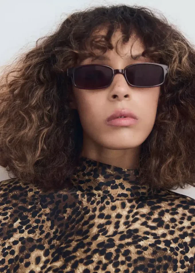 Camicetta in raso con stampa leopardata Camicetta in raso con stampa leopardata