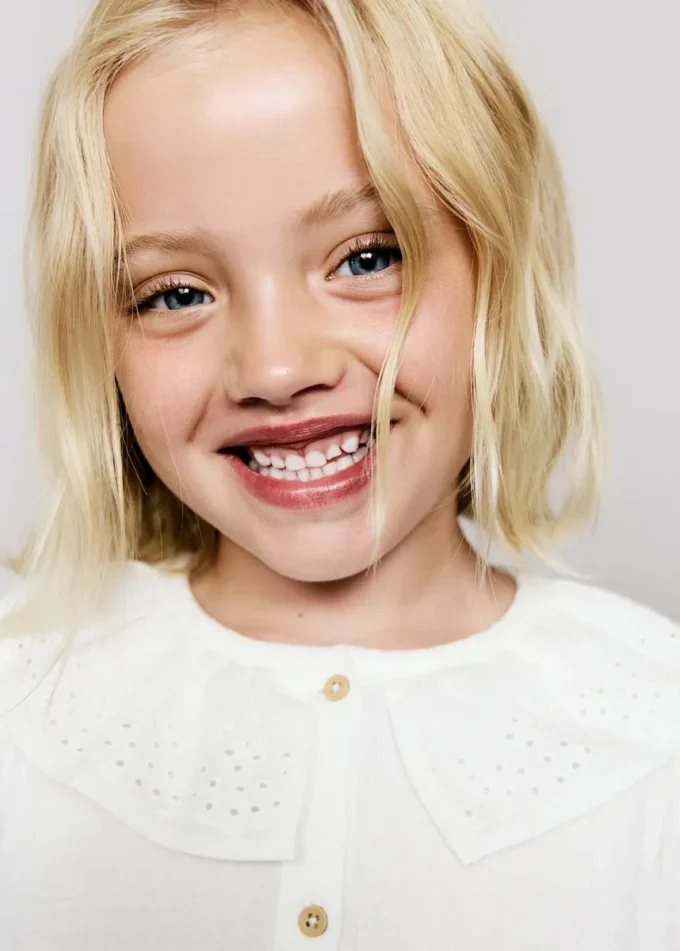 Camicetta ricamata Bambula