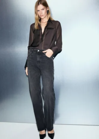 Camicetta semitrasparente con toppe