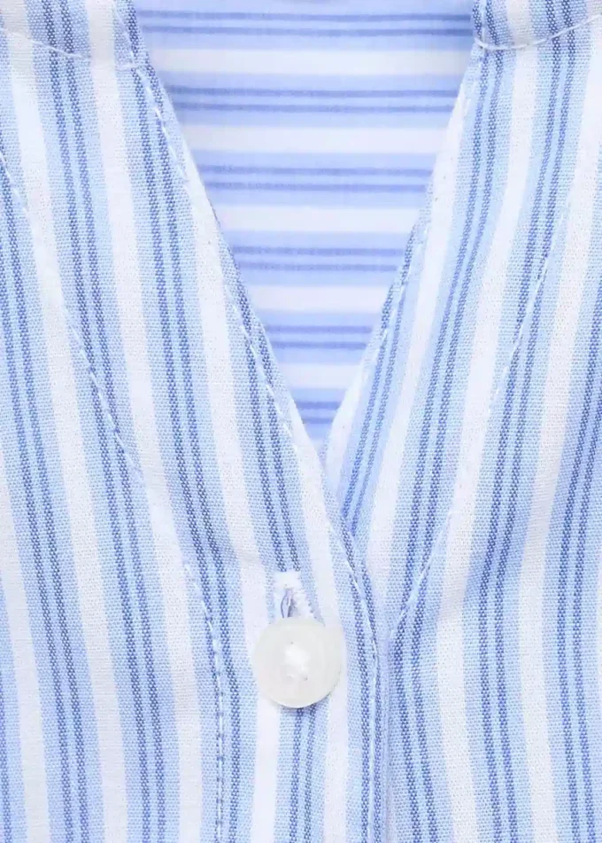 Camicia a righe con dettagli plissettati
