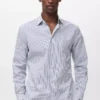 Camicia a righe in cotone non stropicciabile dalla vestibilità regolare Camicia a righe in cotone non stropicciabile dalla vestibilità regolare