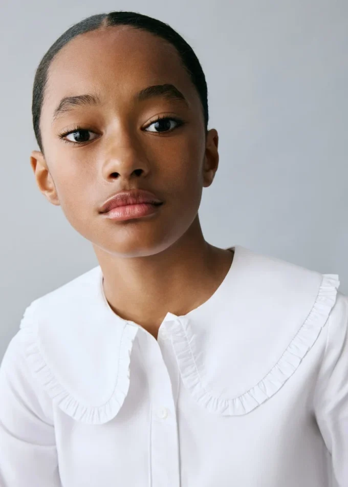 Camicia con doppio colletto alla coreana Camicia con doppio colletto alla coreana