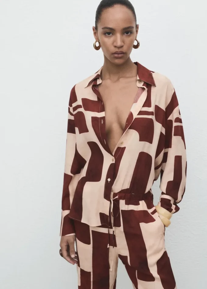 Camicia con stampa geometrica