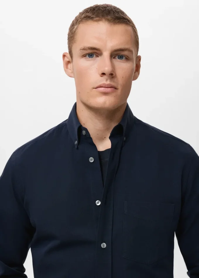 Camicia con taschino, vestibilità regolare, 100% cotone Camicia con taschino, vestibilità regolare, 100% cotone