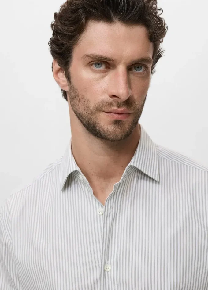 Camicia in cotone a righe vestibilità regolare Camicia in cotone a righe vestibilità regolare