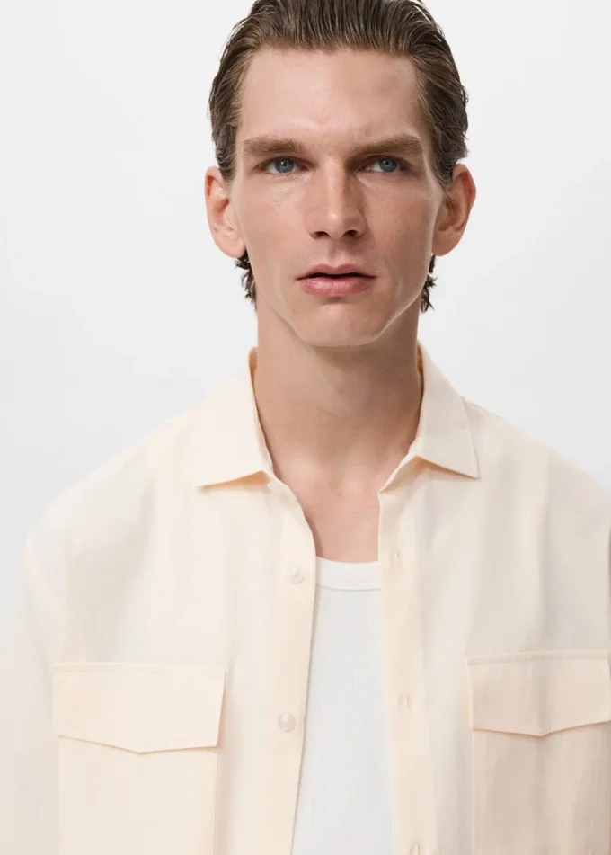 Camicia in cotone vestibilità regolare con taschino Camicia in cotone vestibilità regolare con taschino